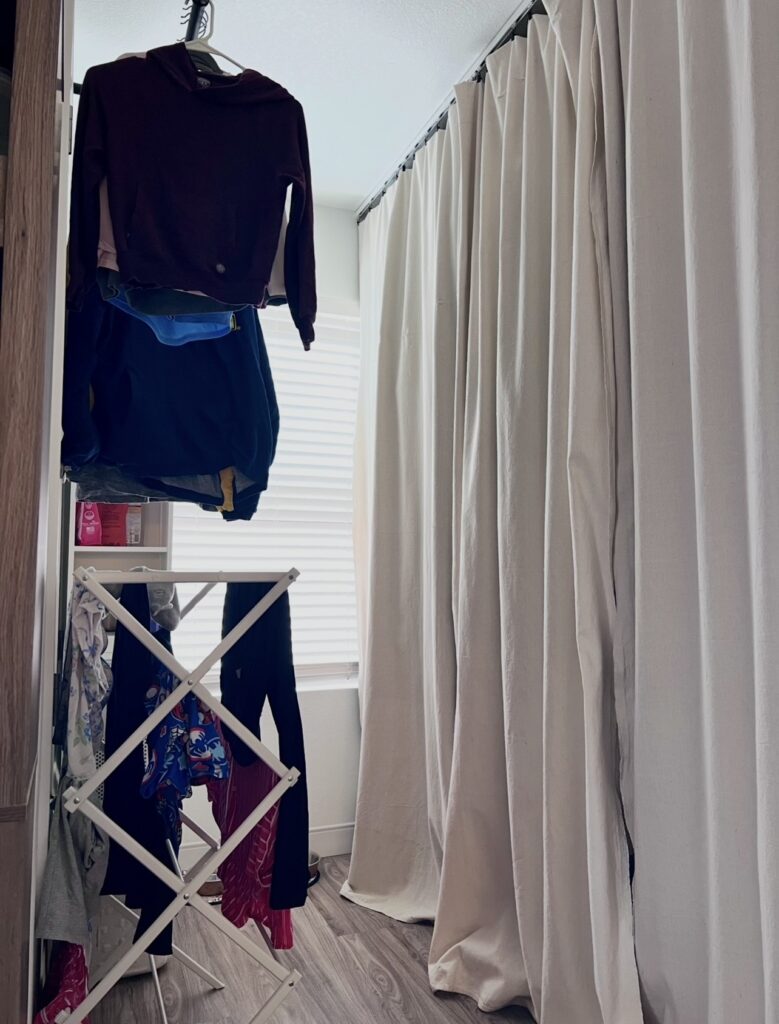 daily homemaking routine laundry drying stay at home mom management tasks