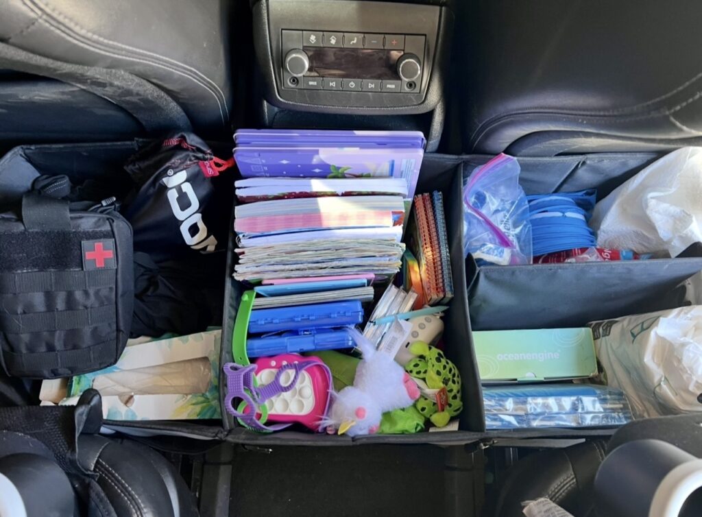 A simple mom car essentials system that keeps daily life running smoothly.